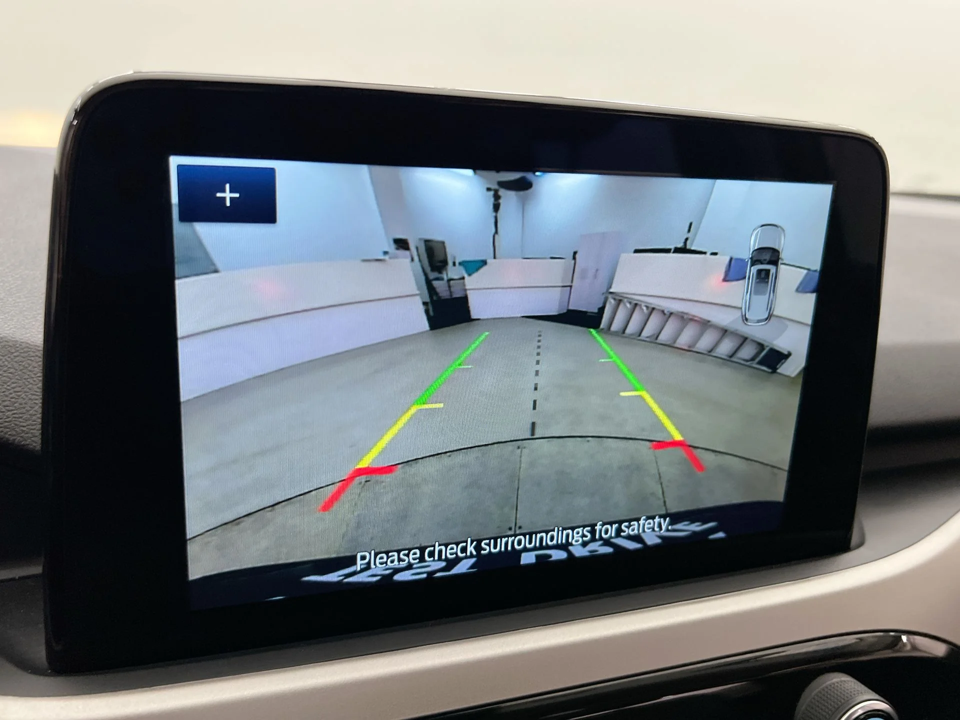 Used 2022 Silver Ford SEL image 34