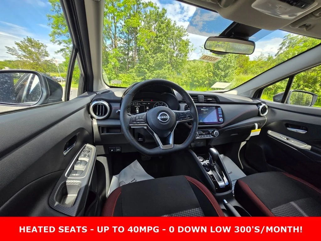 2025 Nissan Versa Sedan SR - Photo 13