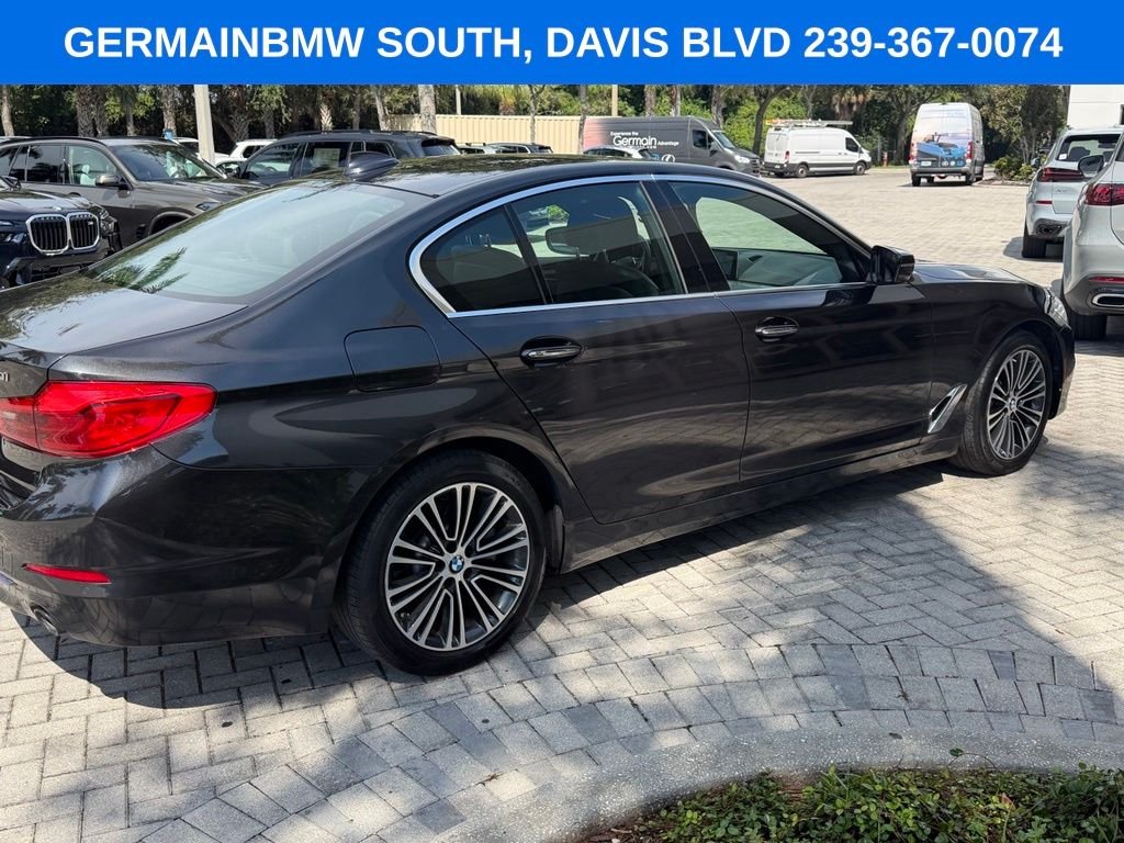 Used 2018 Dark Graphite BMW 530i xDrive image 5