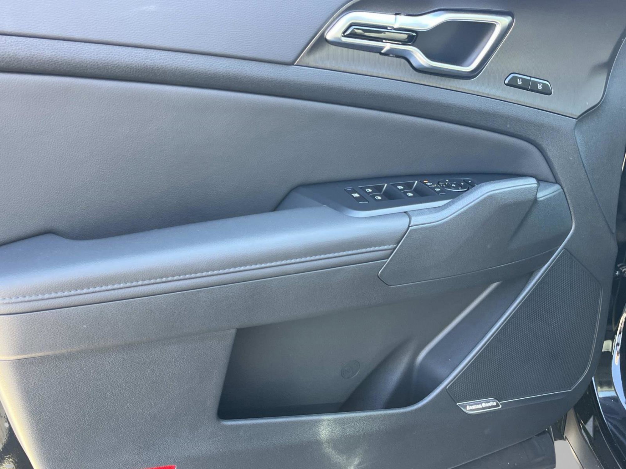 New 2026 Ebony Black Kia SX Prestige image 22