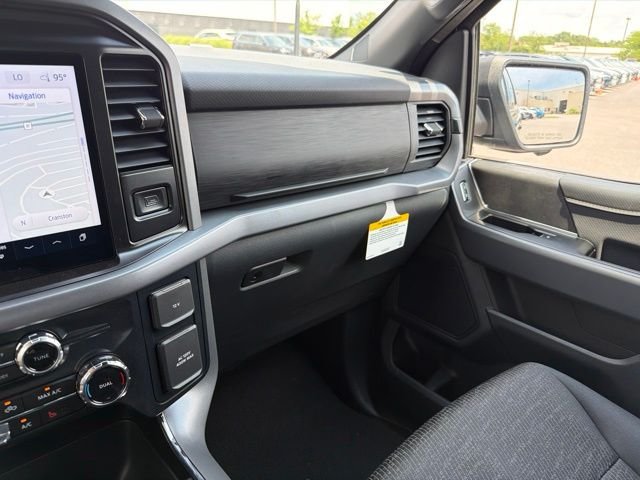 New 2026 Agate Black Metallic Ford XLT image 21