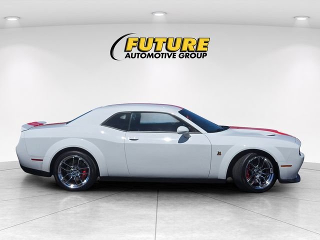 Used 2022 White Dodge R/T Scat Pack Widebody w/Plus Package & Technology image 3