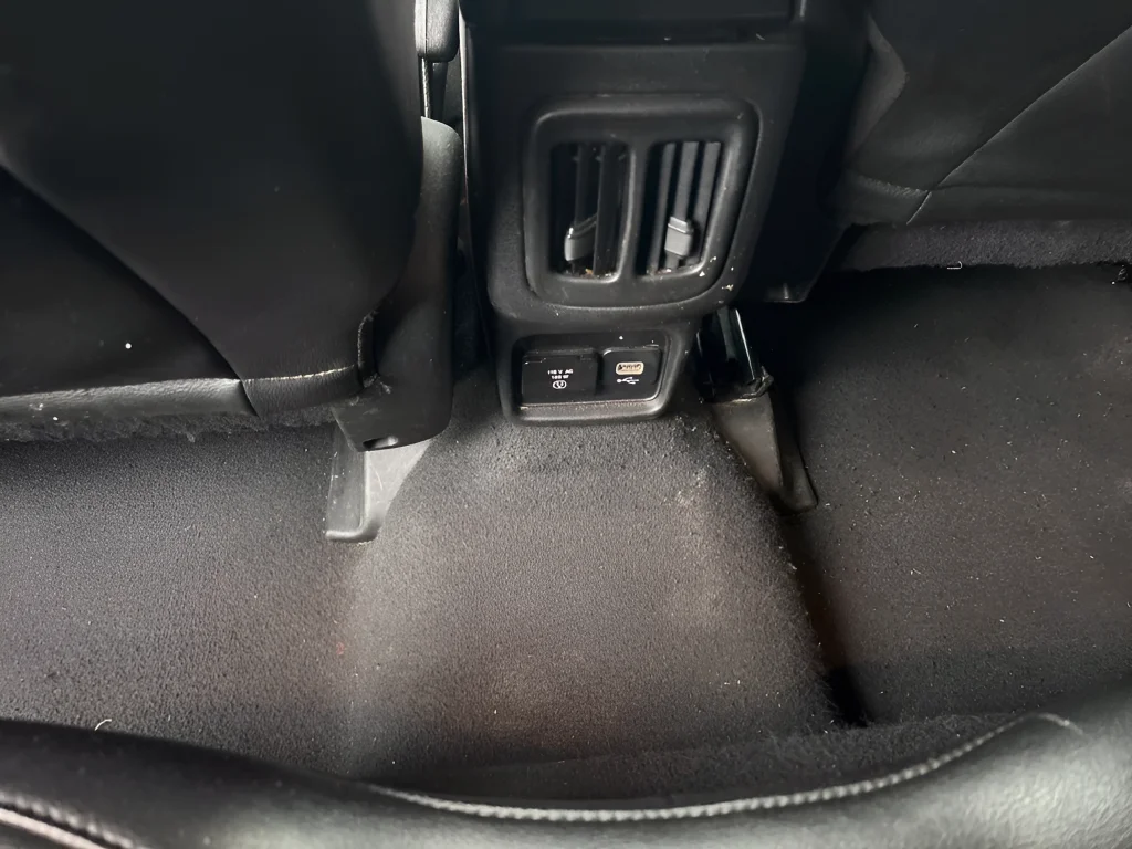 Used 2021 Crystal Metallic Jeep Latitude image 21