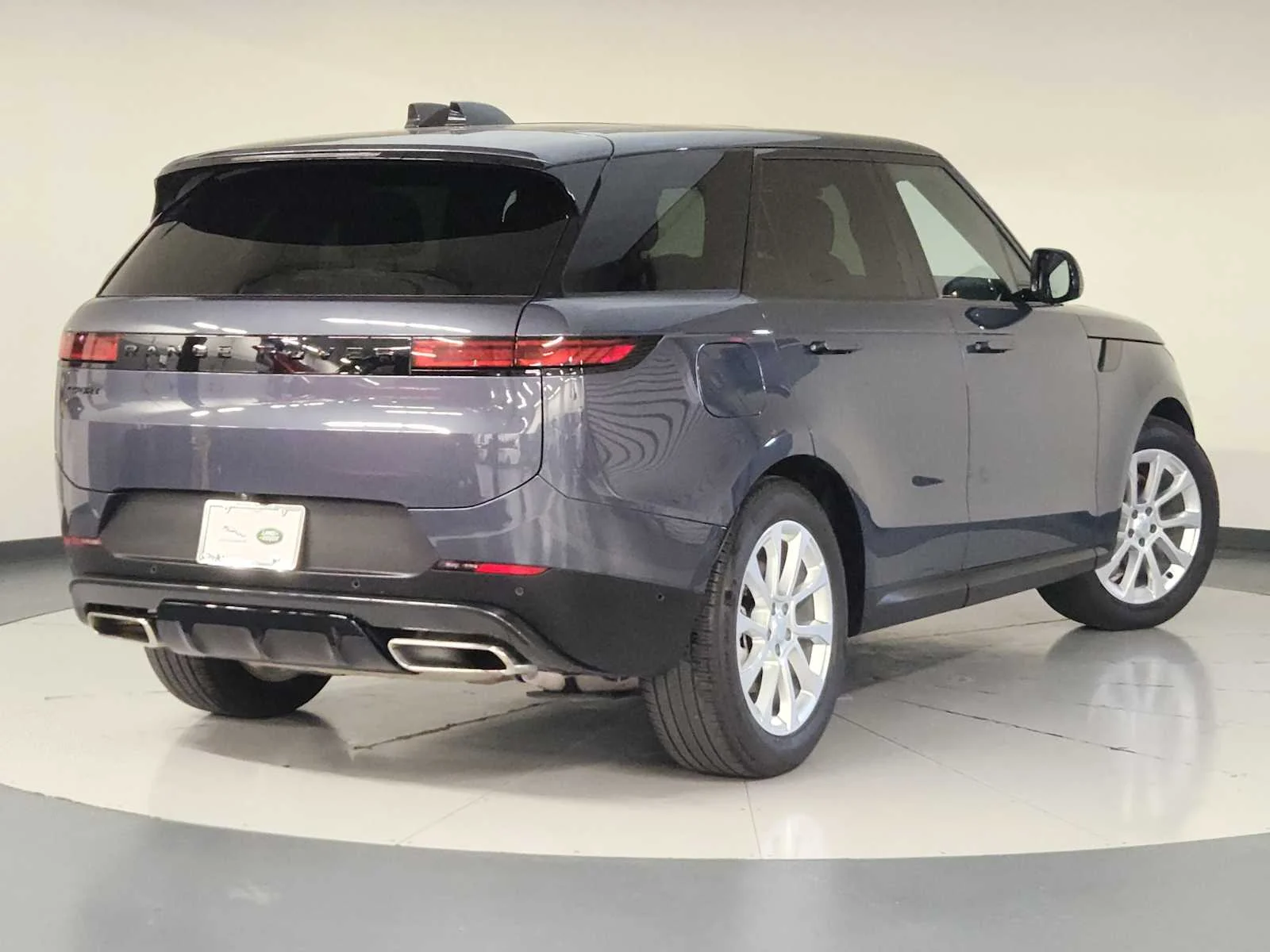 Used 2025 Varesine Blue Metallic Land Rover SE image 4