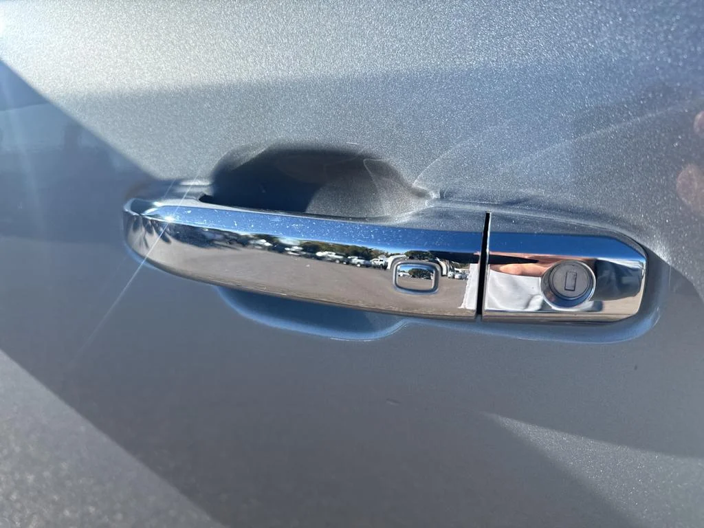 Used 2023 Sterling Gray Metallic Chevrolet High Country image 10