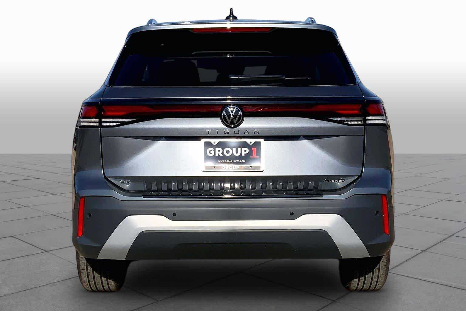 New 2026 Platinum Gray Metallic Volkswagen SE image 4