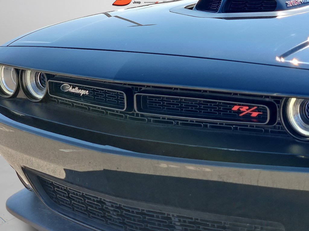 Used 2022 Pitch Black Clearcoat Dodge R/T Scat Pack image 25