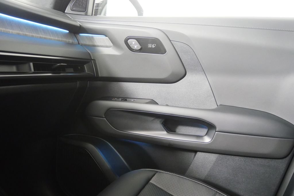 Used 2027 Black Jade Green Kia X-Line SX Prestige image 31
