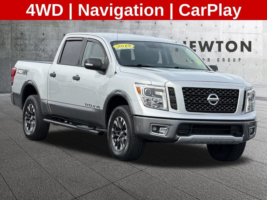 2019 Nissan Titan PRO-4X 4X4 Crew Cab's photo