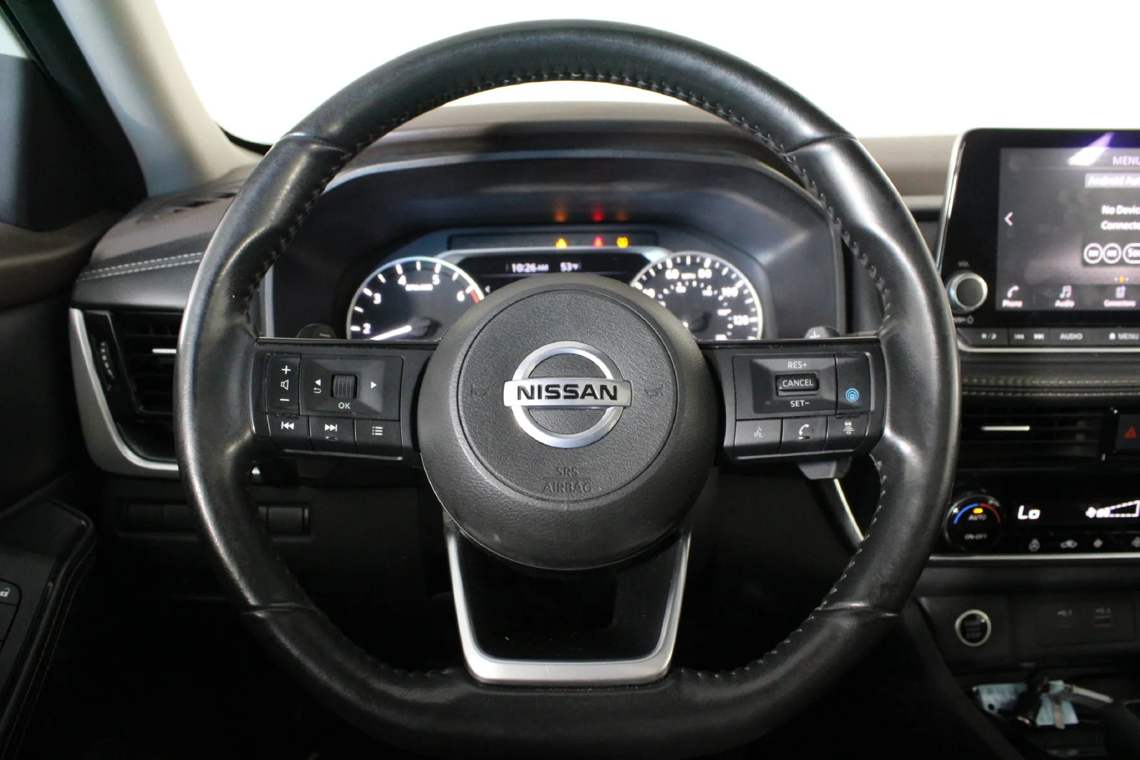 Used 2021 White Nissan SV image 18