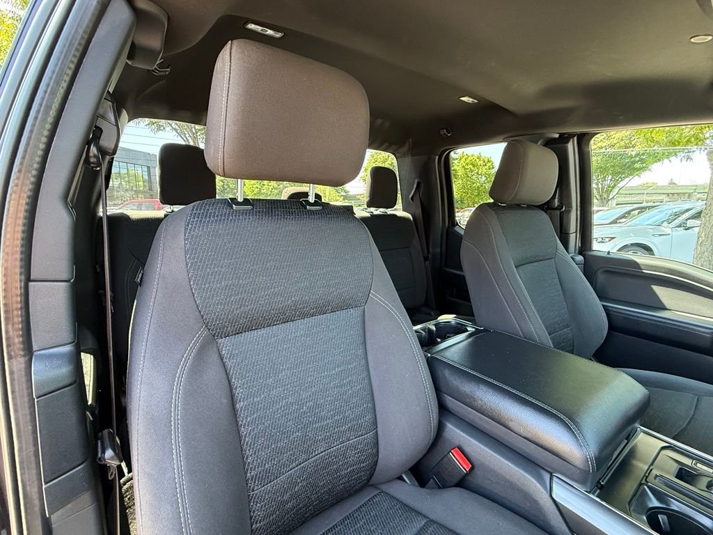 Used 2023 Black Ford XLT image 28