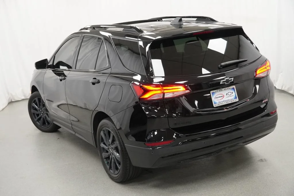 Used 2024 Mosaic Black Metallic Chevrolet RS image 38