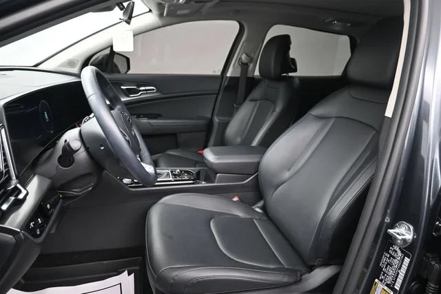 Used 2025 Gravity Gray Kia SX image 10