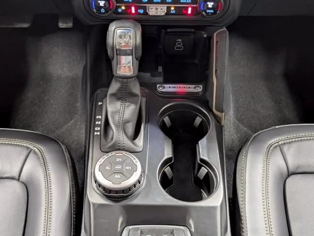 New 2026 Oxford White Ford Badlands® image 35
