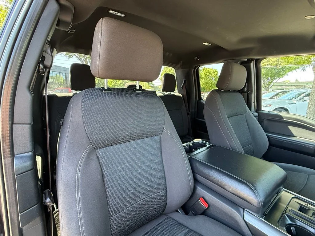 Used 2023 Black Ford XLT image 28