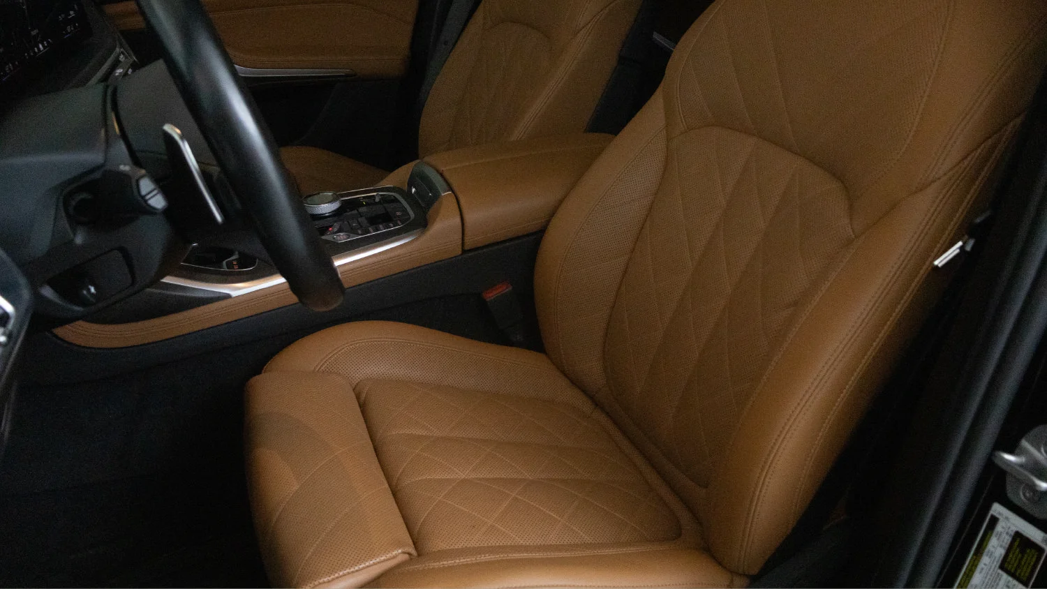 Used 2024 Black BMW xDrive40i image 12