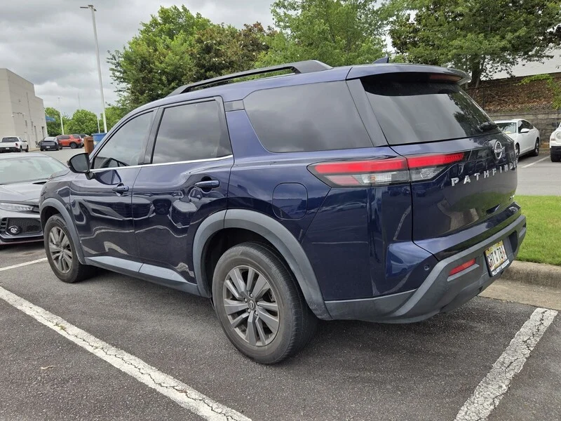Used 2022 Deep Ocean Blue NISSAN SV image 4
