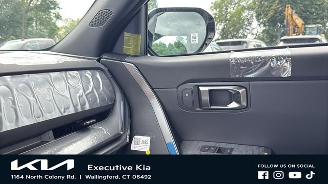 New 2027 Snow White Pearl Kia X-Line S image 19