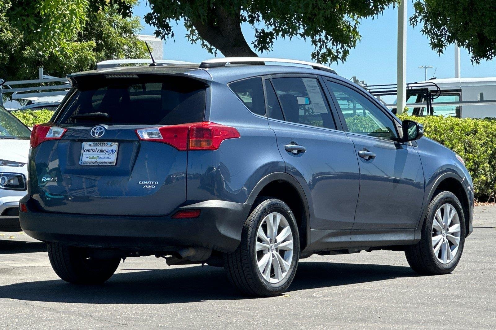 Used 2013 Shoreline Blue Pearl Toyota Limited image 3