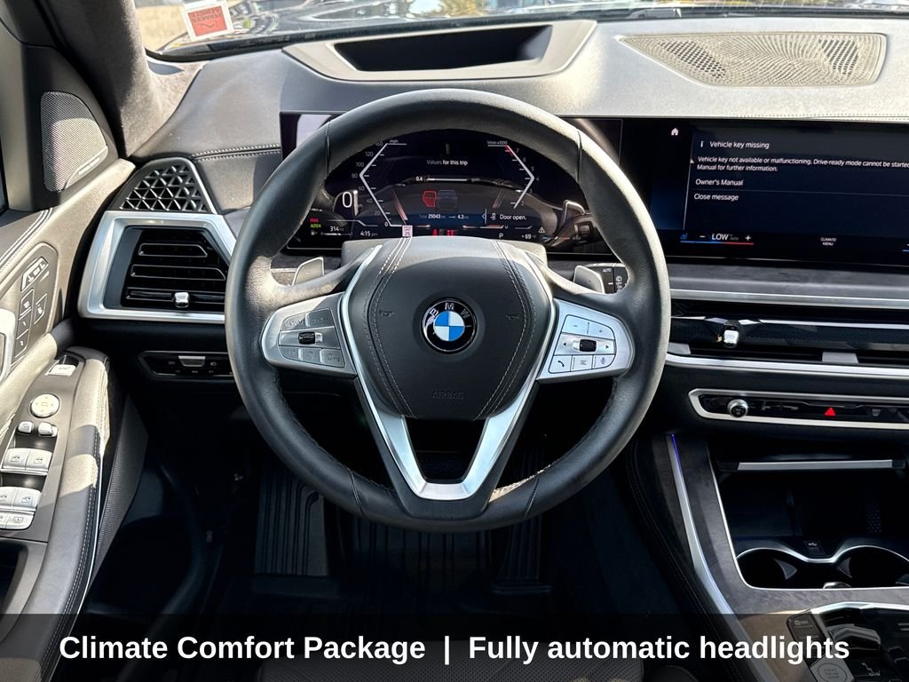 Used 2023 Blue BMW xDrive40i image 17