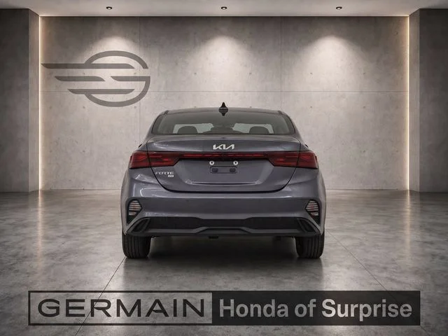 Used 2022 Gravity Gray Kia FE image 5