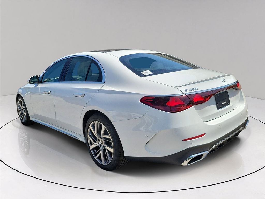 New 2026 MANUFAKTUR Moonlight White Metallic Mercedes-Benz E 350 image 4