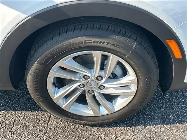 New 2026 Summit White Buick Preferred image 15