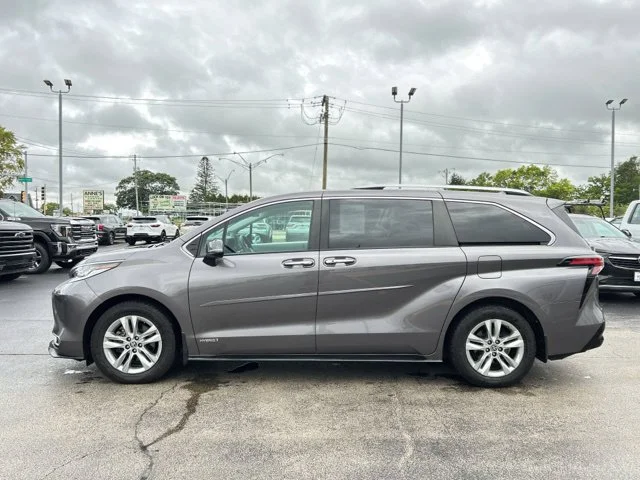 2021 Toyota Sienna Limited - Photo 6