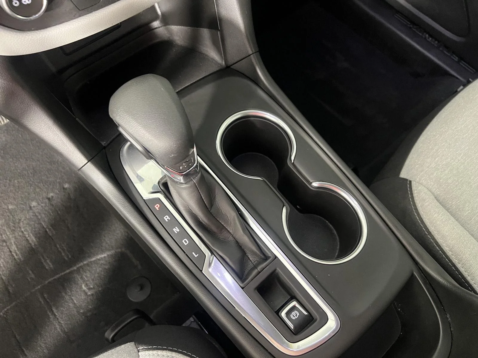 Used 2022 BLUE GLOW METALLIC Chevrolet LS image 13