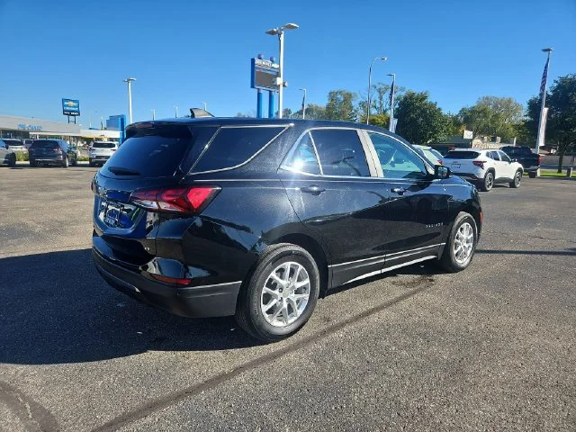 Used 2024 Mosaic Black Metallic Chevrolet LT image 5