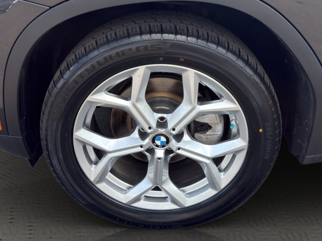 Used 2023 Dark Graphite Metallic BMW xDrive30i image 23