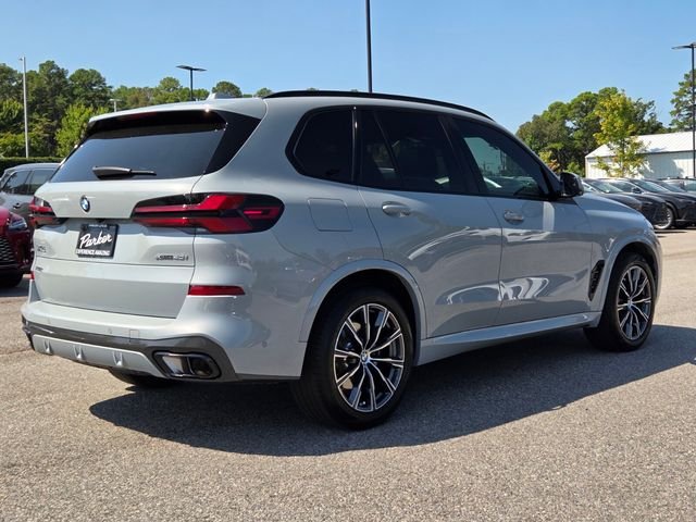 Used 2024 Gray BMW xDrive40i image 5