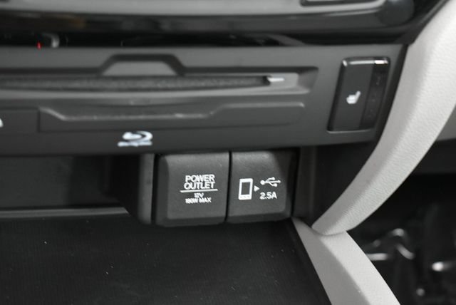 Used 2019 Blue Honda Touring image 44