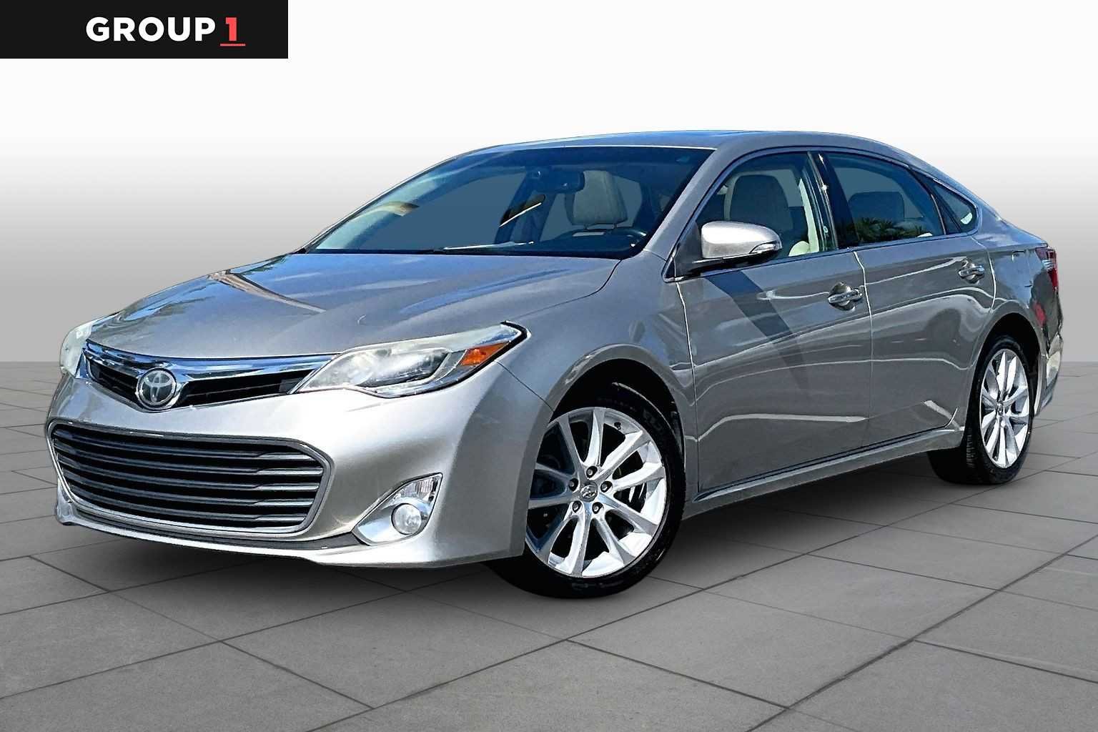 2014 Toyota Avalon Limited's photo