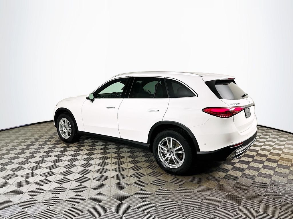 Used 2026 White Mercedes-Benz GLC 300 image 5