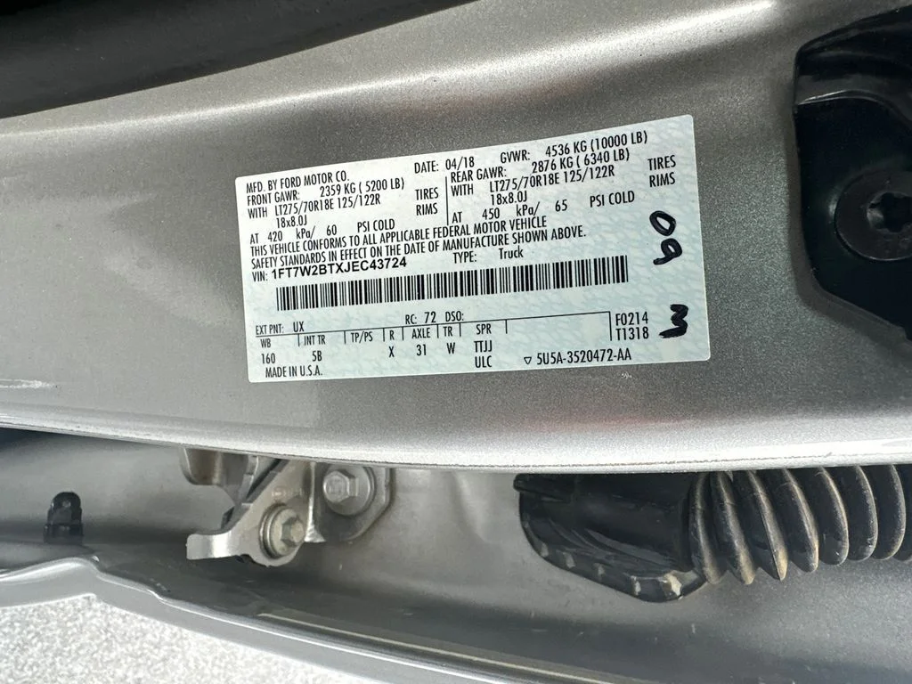 Used 2018 Silver Ford Lariat image 33