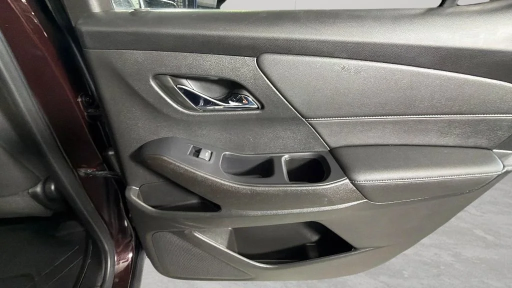 Used 2022 Black Cherry Metallic Chevrolet LT Cloth image 34
