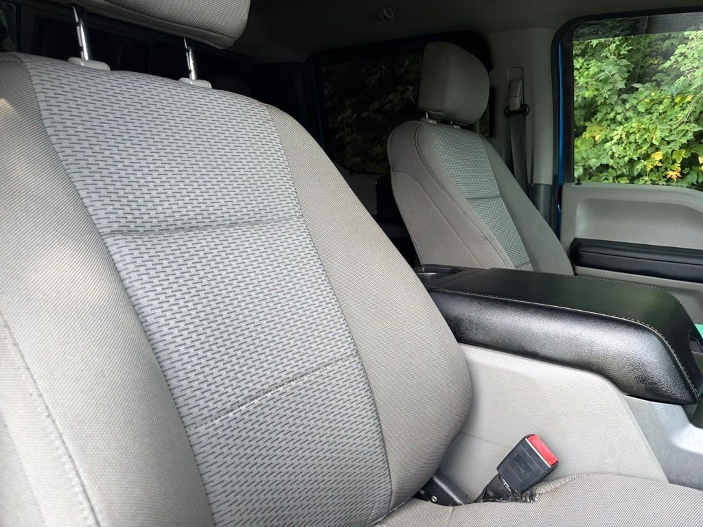 Used 2020 Blue Metallic Ford XLT image 41