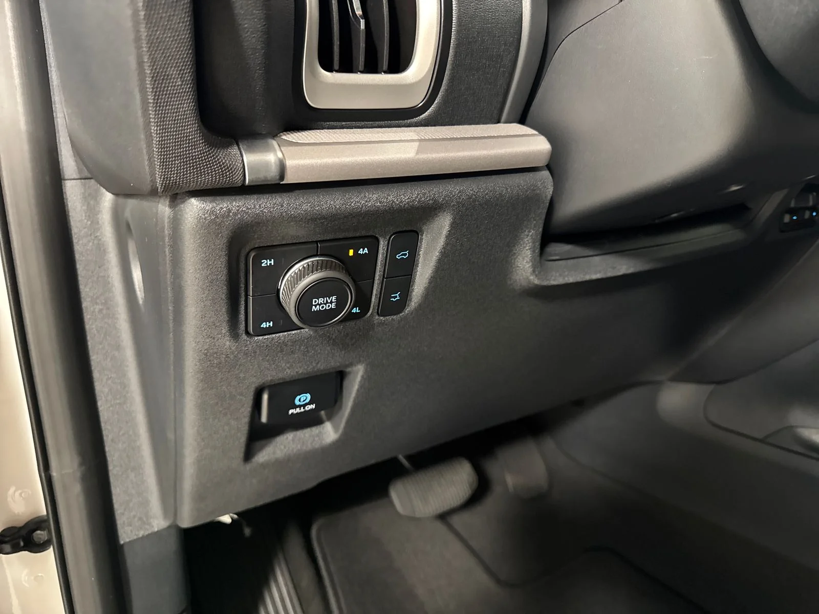 2025 Ford Expedition Active - Photo 19