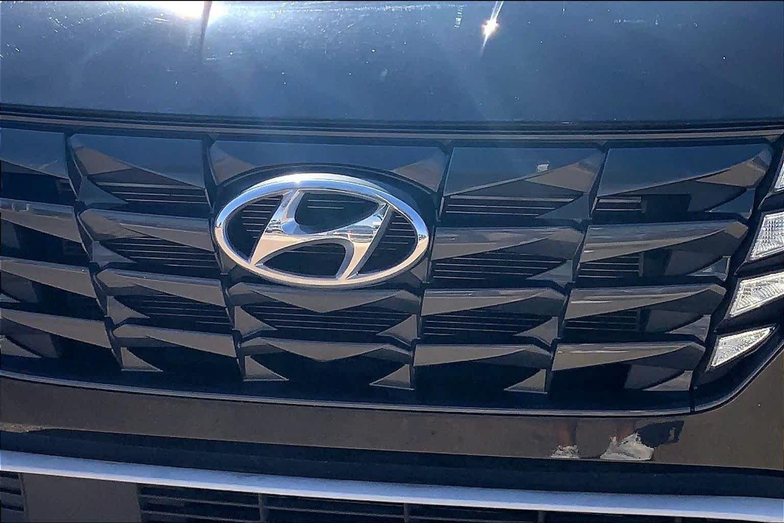 Certified Used 2022 Phantom Black Hyundai SEL image 30