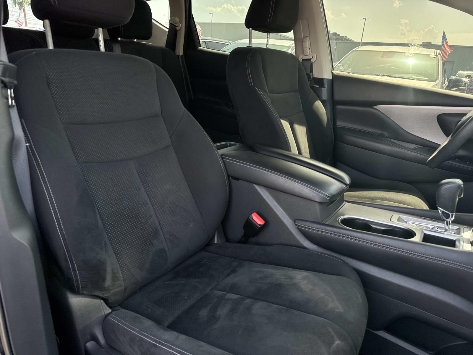 Used 2023 Blue Nissan S image 13