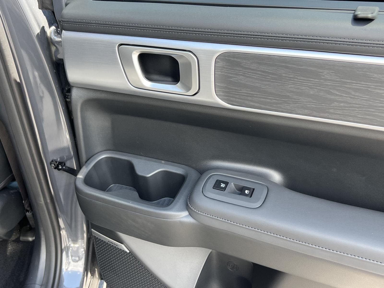 New 2026 Ecotronic Gray Hyundai Limited 6P image 23