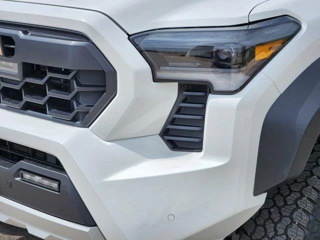 New 2026 White Toyota Trailhunter 4x4 Double Cab 5 ft. box image 6
