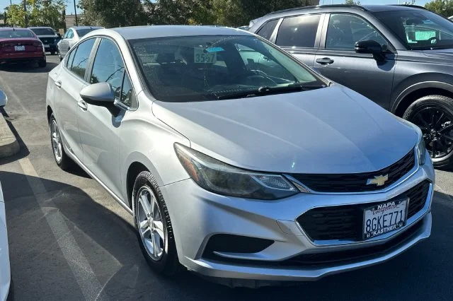 Used 2018 Silver Ice Metallic Chevrolet LT image 2
