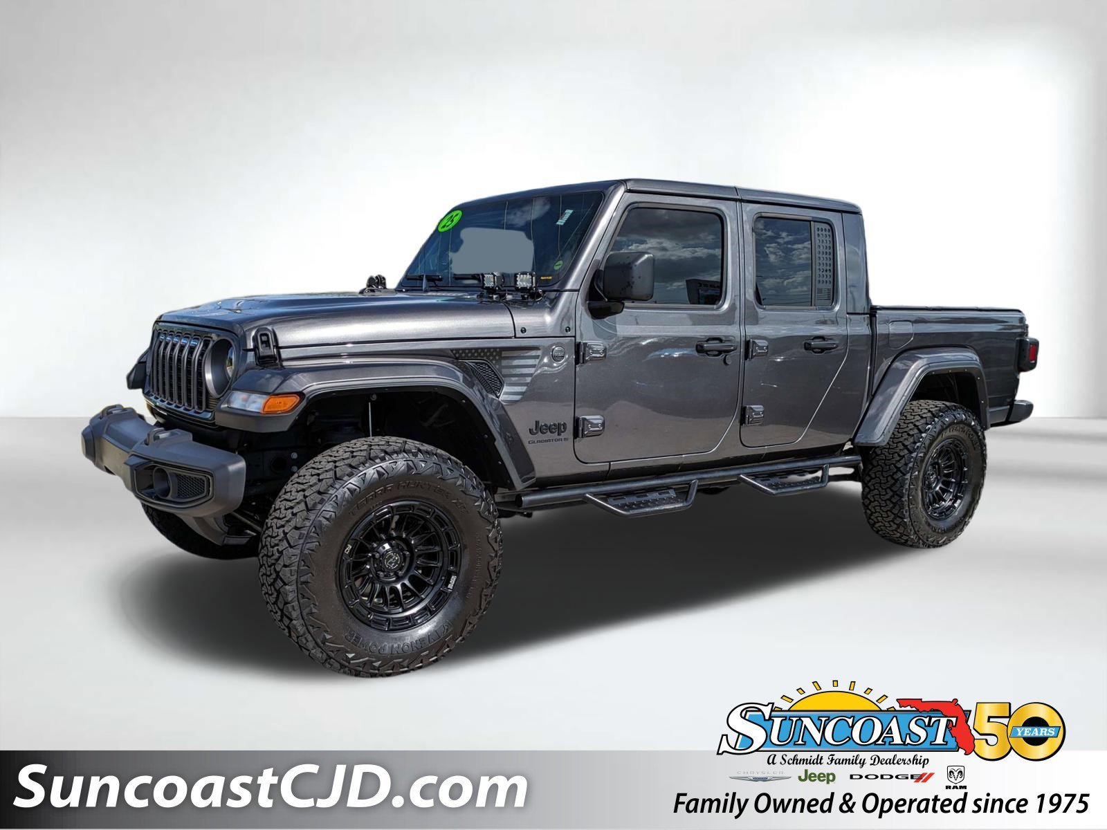 2025 Jeep Gladiator Nighthawk Auto's photo