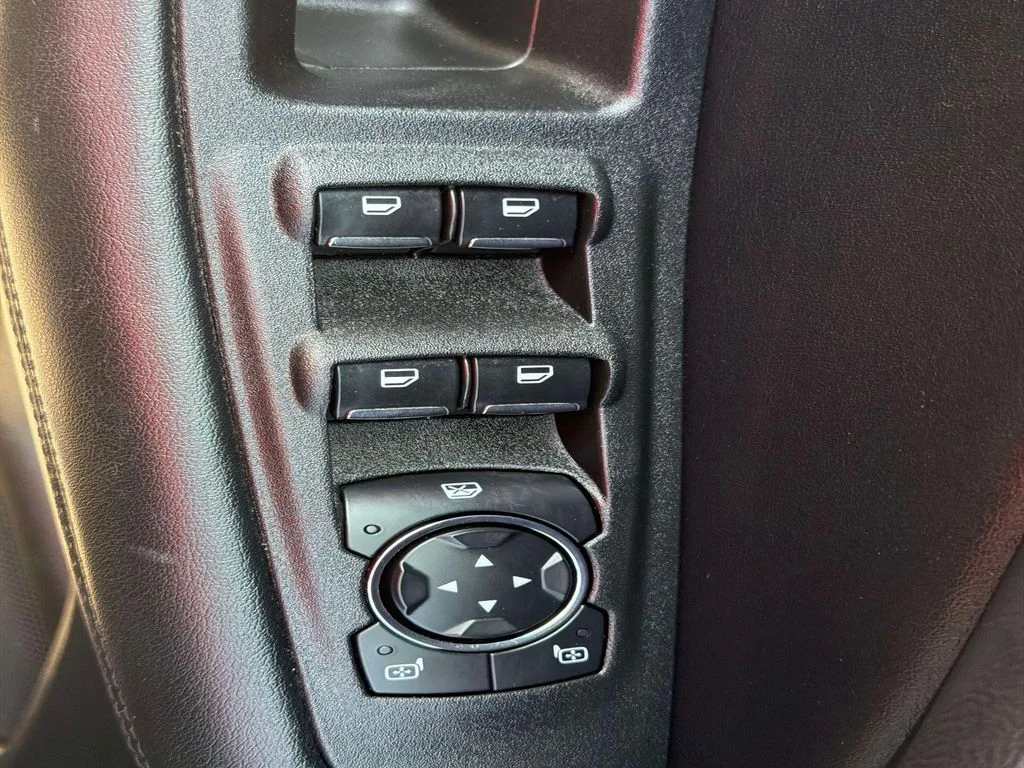 Used 2024 Agate Black Metallic Ford SEL image 19