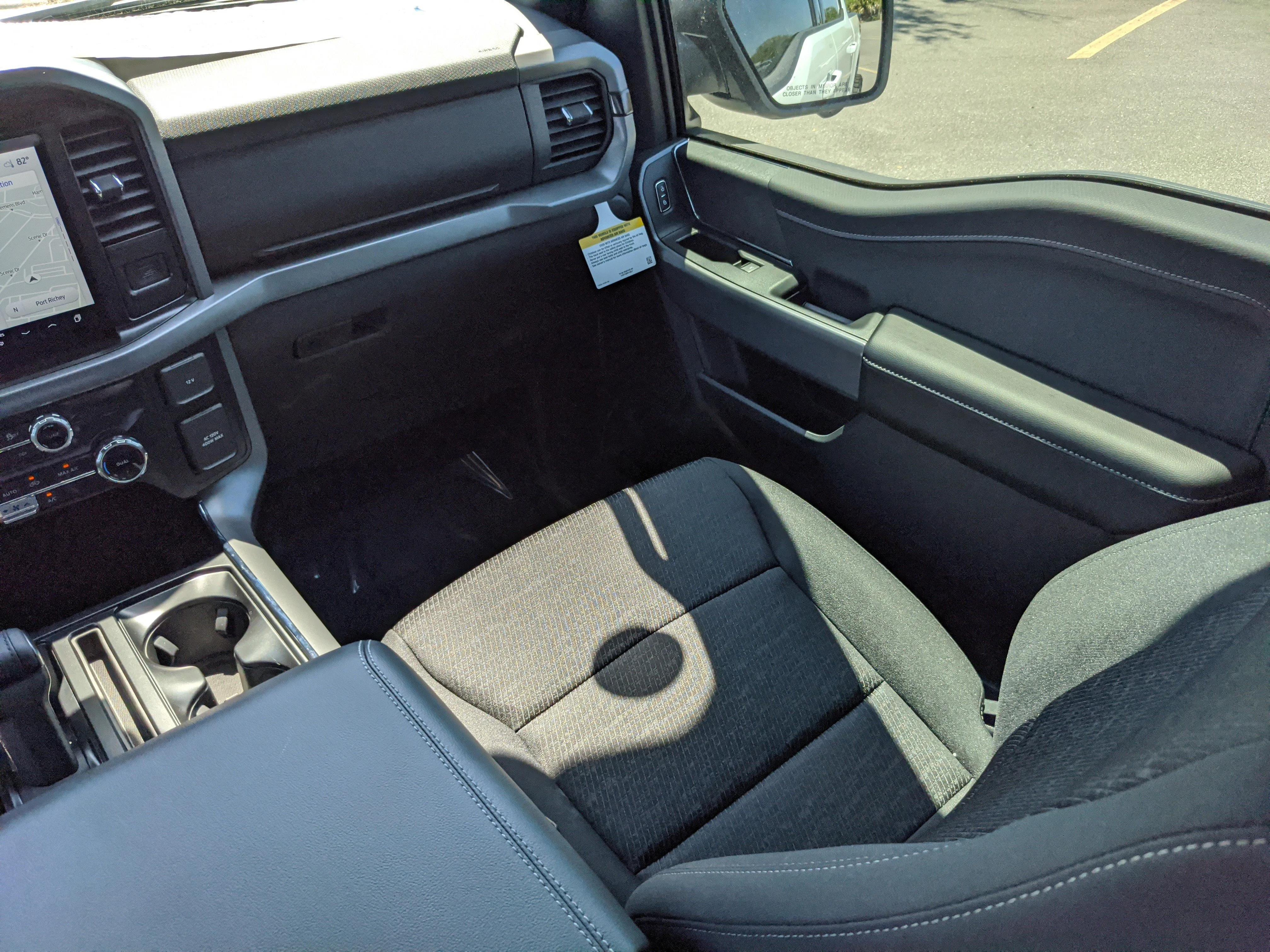 New 2026 Oxford White Ford XLT image 15