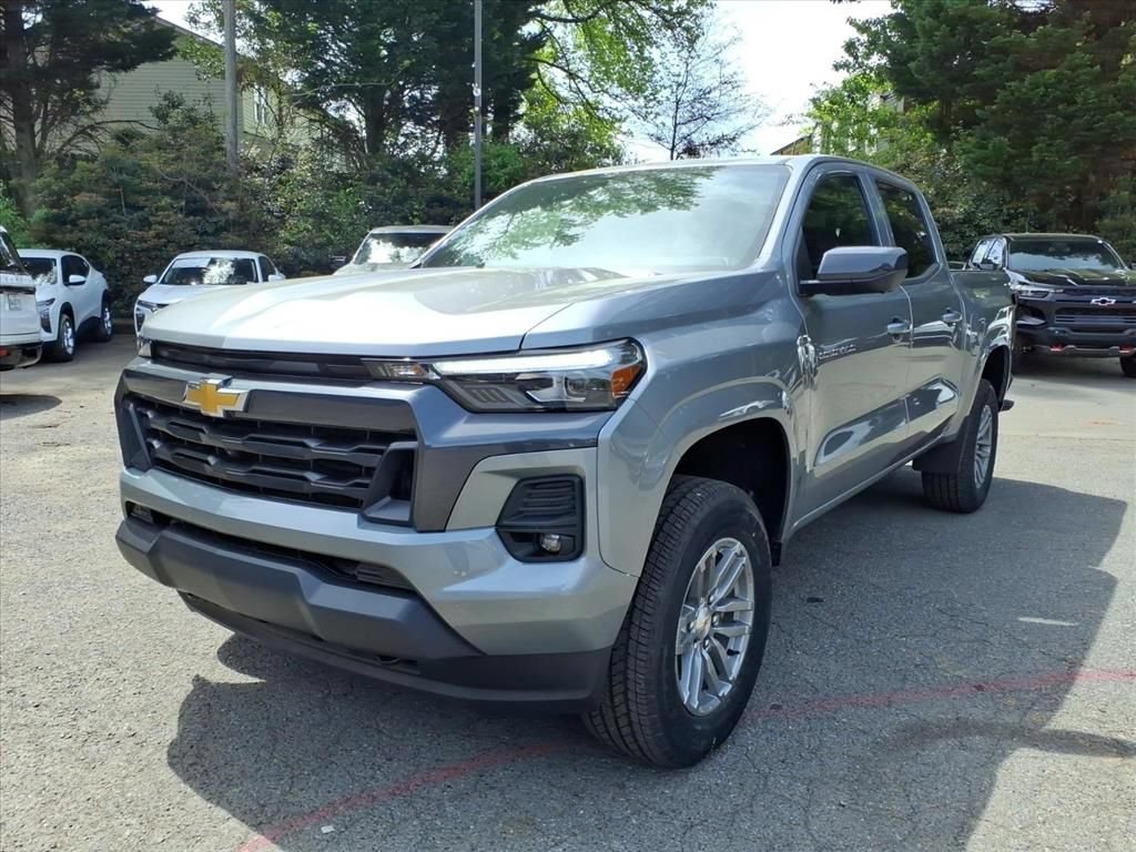 New 2026 Sterling Gray Metallic Chevrolet LT image 30