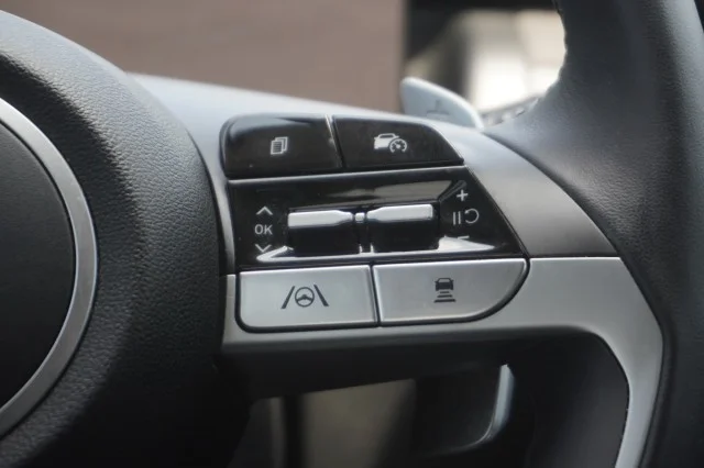 Used 2023  Hyundai Limited image 27