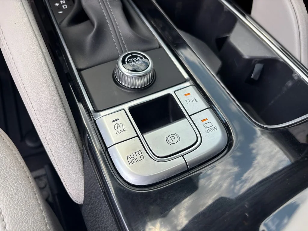 Used 2022 Purple Kia SX image 34